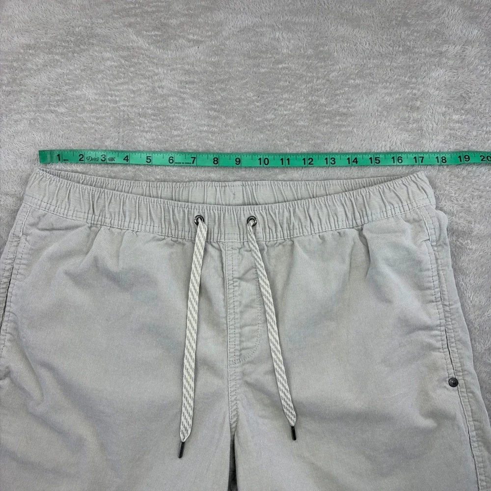 Vuori Optimist Shorts Men XL Grey Corduroy Elastic Waist Drawstring Stretch V385